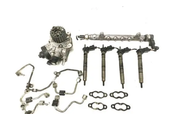 Volkswagen Tiguan Fuel injection system set 03L130755