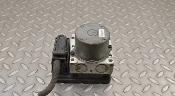 Hyundai ix35 ABS Pump 589202Y67U