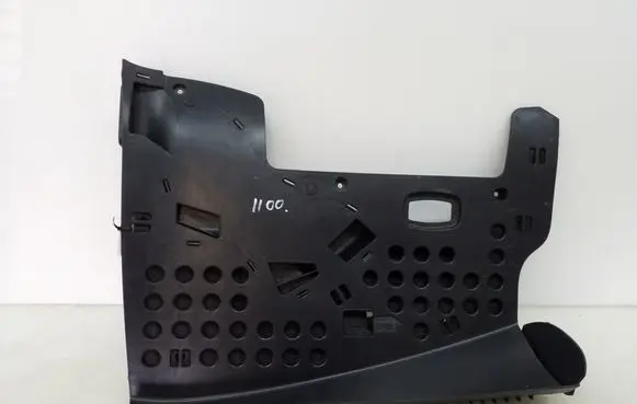 Mercedes-Benz GLK (X204) Other interior part A2046800282