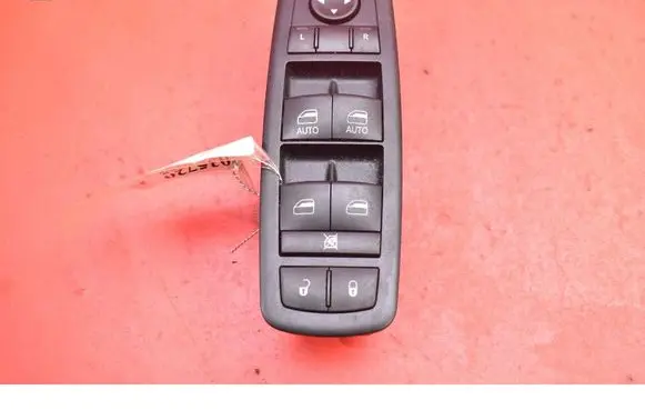 Jeep Grand Cherokee Electric window control switch 68141894AA