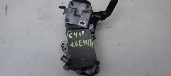 Citroen C4 II Oil filter mounting bracket