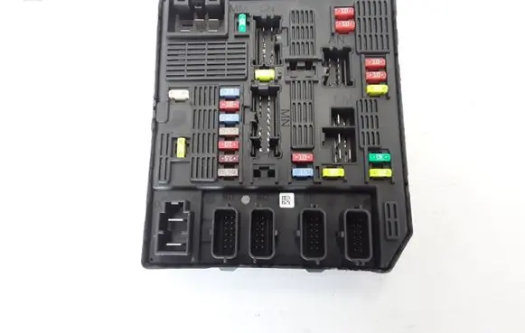 Renault Scenic III - Grand scenic III Fuse module 284B64544R