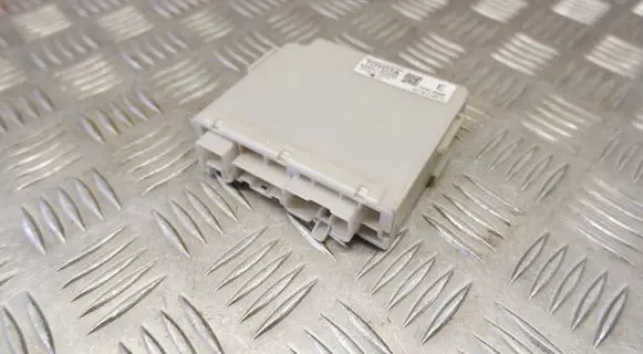 Lexus GS 250 350 300H 450H Other control units/modules 8264130330
