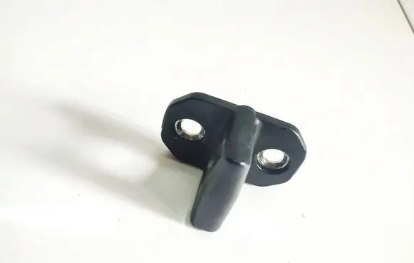 Mercedes-Benz C W203 Front door lock loop/hook striker 