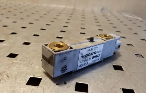Volvo V70 Airbag deployment crash/impact sensor 9452777