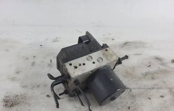 Skoda Fabia Mk1 (6Y) ABS Pump 6Q0614417E