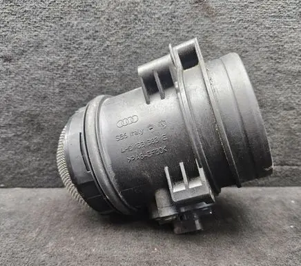 Audi A8 S8 D4 4H Mass air flow meter 4H0133383E