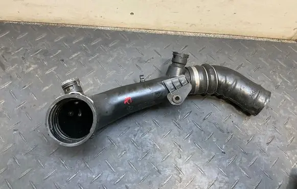 BMW 5 E60 E61 Intercooler hose/pipe 7600011 14032710
