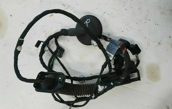 Audi A3 S3 8V Rear door wiring loom 8V5971687L