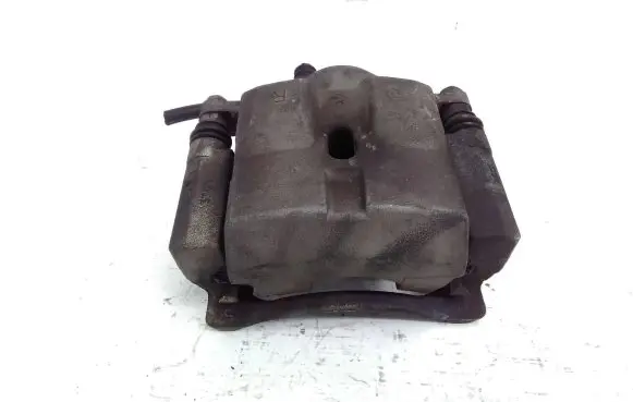 Lexus CT 200H Front brake caliper