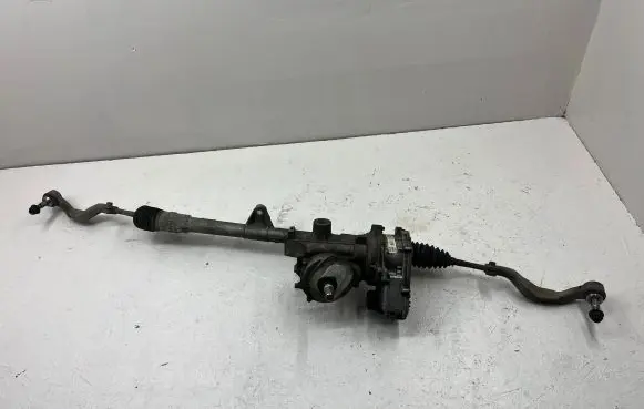 BMW 2 F46 Steering rack 687897801