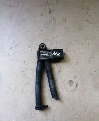 Mercedes-Benz C AMG W204 Exhaust gas pressure sensor A6429050200 0281006214