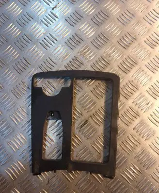 Mercedes-Benz C W204 Center console decorative trim A2046800107 0005033012