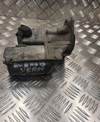 Toyota Avensis Verso Starter motor 2810064300