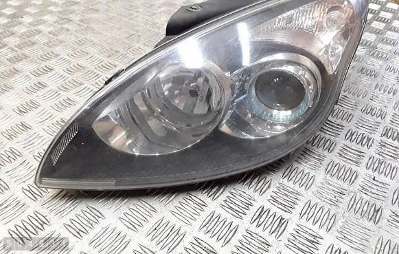 Hyundai i30 Headlight/headlamp 921012r000