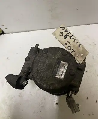 Toyota Avensis T220 Air conditioning (A/C) compressor (pump) 4472001217