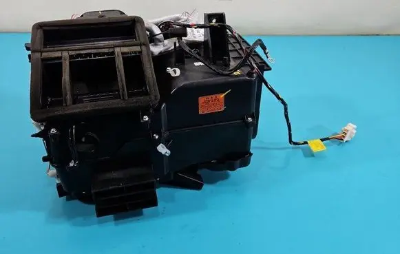 Interior heater climate box assembly