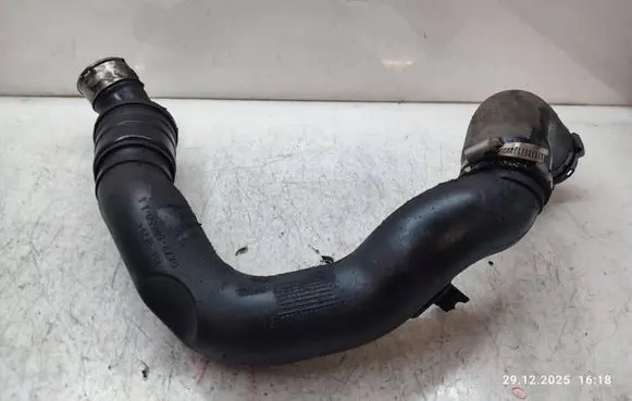 Jaguar XE Intercooler hose/pipe GX736N650AE