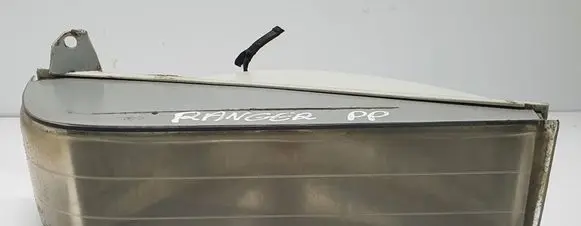 Ford Ranger Front fog light 083311618RF