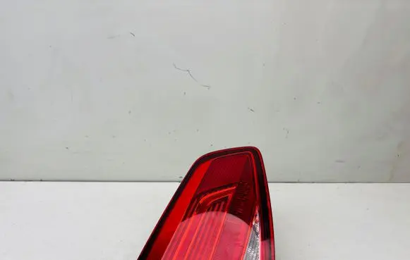 Volkswagen PASSAT B8 Tailgate rear/tail lights 3G5945093B