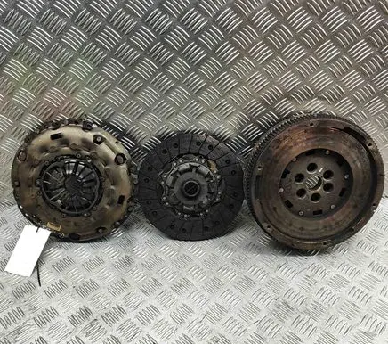 Volkswagen Transporter - Caravelle T6 Clutch set kit 04L141015L 04L141031G