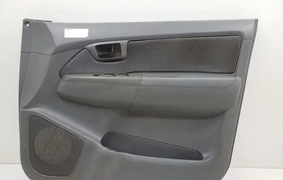 Toyota Hilux (AN10, AN20, AN30) Front door card panel trim