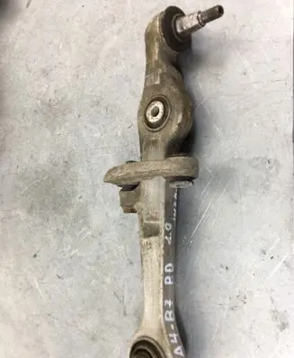 Audi A4 S4 B7 8E 8H Front lower control arm/wishbone