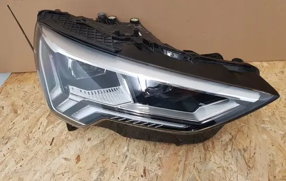 Audi Q3 F3 Headlights/headlamps set 