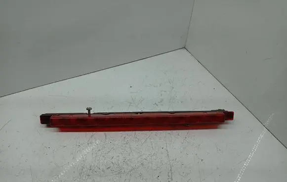Audi A4 S4 B5 8D Third/center stoplight 8d9945097b