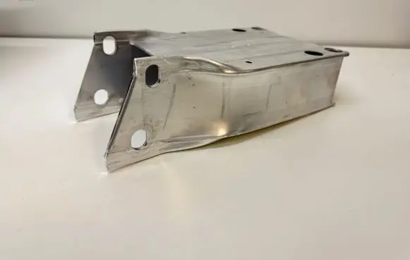 Mercedes-Benz EQE v295 Front bumper mounting bracket A2956208500