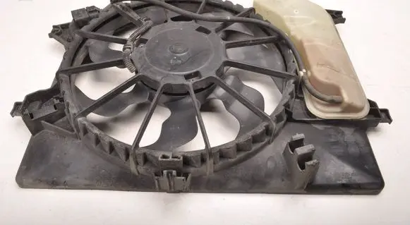 Hyundai i30 Electric radiator cooling fan 