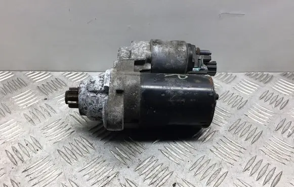 Volkswagen Golf V Starter motor 02T911023R 0001120406