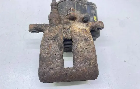 Audi A6 S6 C6 4F Rear brake caliper