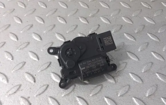 Volkswagen T-Roc Air flap motor/actuator 5WA907511B