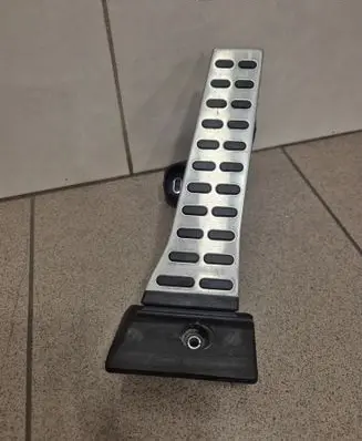 Hyundai Tucson TL Accelerator throttle pedal 