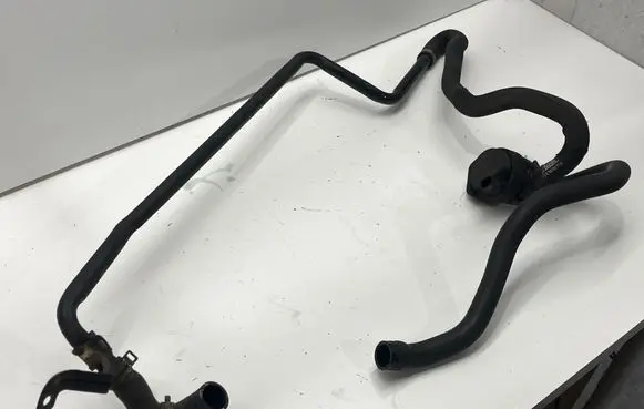Mercedes-Benz ML W166 Engine coolant pipe/hose A1668304896 A1668305196 P135710