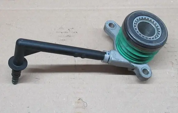 Mercedes-Benz Citan W415 Clutch slave cylinder ZA31010831T