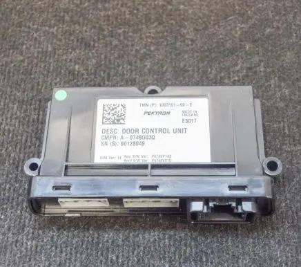 Tesla Model S Door control unit/module