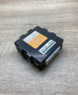 Toyota Corolla Verso E121 Alarm control unit/module 081900F810 2370003320
