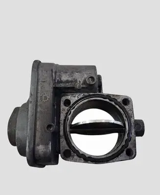 Opel Astra J Throttle valve 8981052101