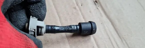 Audi A4 S4 B9 Vacuum line/pipe/hose 8W0121081BK