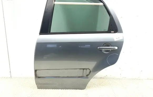 Rear door