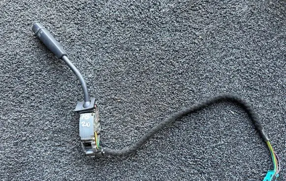 Mercedes-Benz E W210 Cruise control switch 