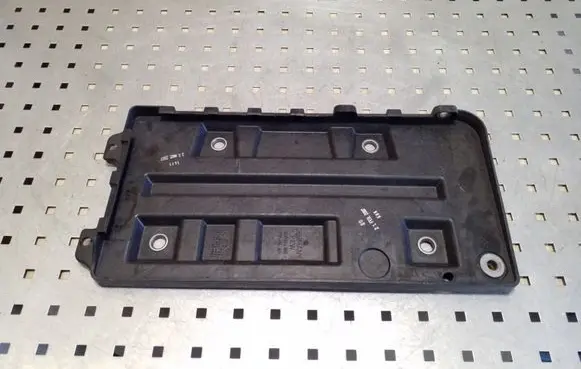 Volkswagen Phaeton Battery tray 3D0804869