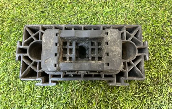 Mercedes-Benz ML W166 Jacking socket point A1666900334