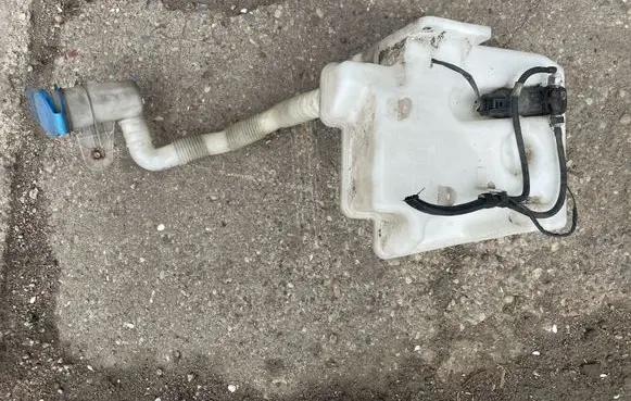 Seat Leon (1P) Windshield washer fluid reservoir/tank 1K0955453Q