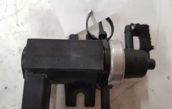 Volkswagen Golf IV Turbo solenoid valve 1J0906627 72290320