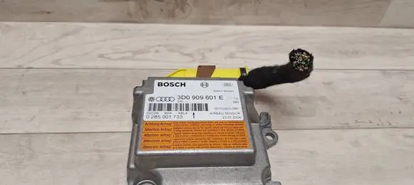 Volkswagen Touareg I Airbag control unit/module 3D0909601E 0037C002CD8E 0285001733
