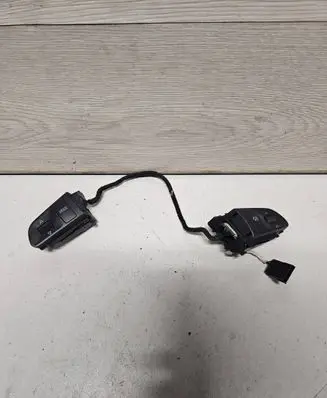 Audi A6 S6 C6 4F Steering wheel buttons/switches 4F0951527A 61676391 04222