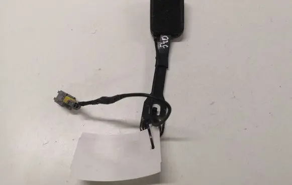 Citroen C6 Front seatbelt buckle